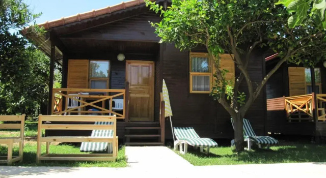 Семейное бунгало Baris Pension & Bungalows