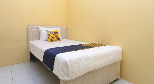 Habitación doble Económica SPOT ON 2830 Azka Guest House Syariah