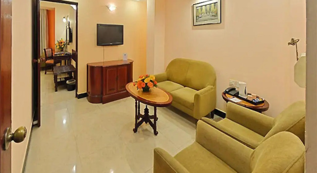Люкс Hotel Aadithya