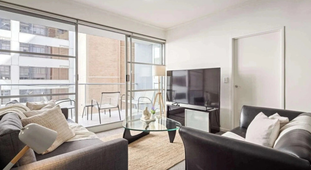 Cozy 2BR Apartment Steps From Darling Harbour, Забронировать Апартаменты/квартира Апартаменты Сиднея, рядом с James Watkinson Reserve, Апартаменты/квартира