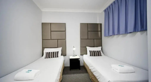Трёхместный номер Standard Island Palms Motor Inn