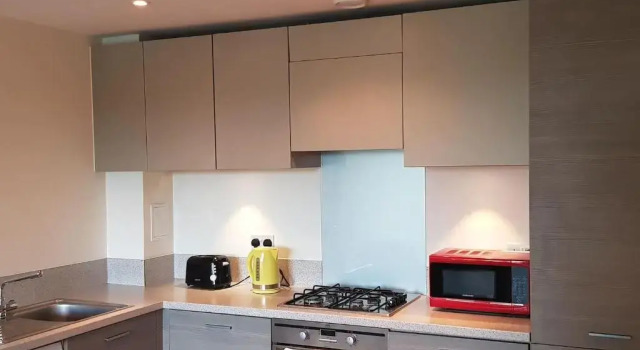 Апартаменты Garland Modern Apartment, Greenhithe 1 With Parking