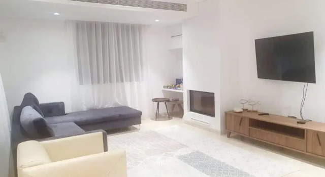 Holiday 6 Bedroom Luxury Villa
