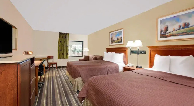 Номер Standard с красивым видом из окна Brookings Inn