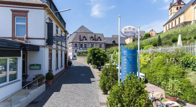 Hotel Winzerverein, Забронировать Отель Отели в центре Цельтинген-Рахтиг с завтраком, отели в центре Цельтинген-Рахтиг с завтраком