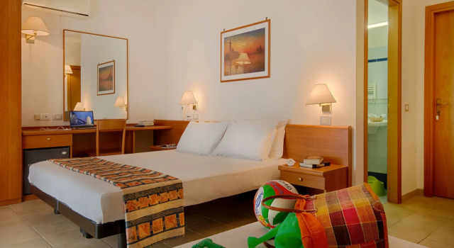 Hotel Palme Gemelle, Varaa Hotelli Hotellit Vieste uima-altaalla, Uima-allas