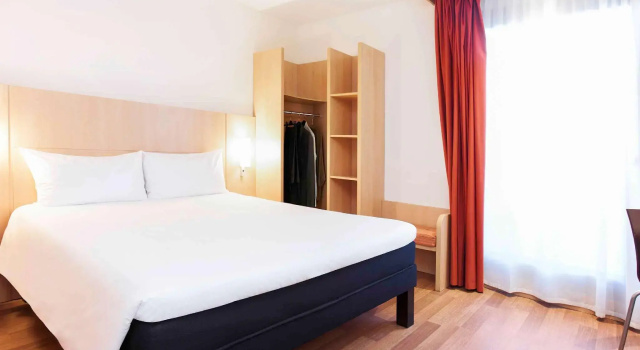 Двухместный номер Standard Ibis Madrid Centro las Ventas