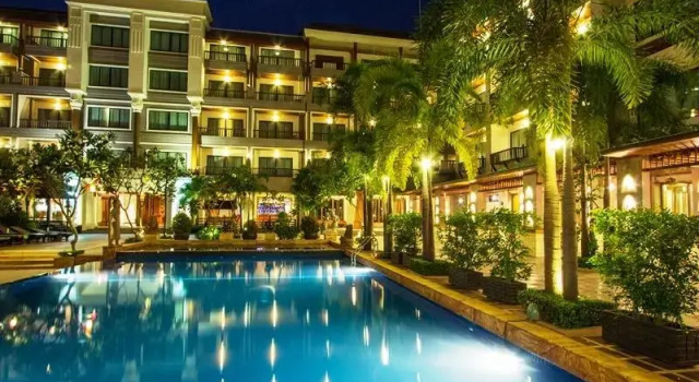 Номер Premium Royal Empire Hotel