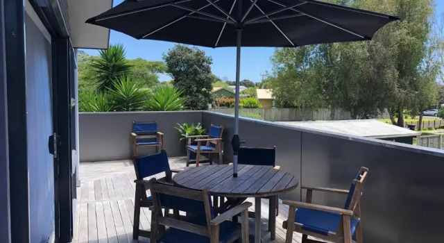 Hahei Beach Apartment, Rezerwuj Apartament Hotele w Auckland Region z parkingiem, Parking