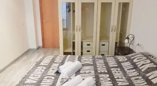 Apartament Pont de Pedra, Varaa Huoneisto Asunnot kohteessa Gironès, Huoneisto