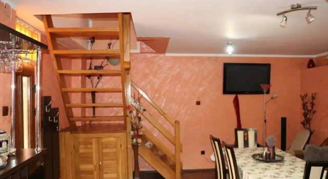 Amelia House, Rezervovat Hotel Hotely v Prahova Valley s parkováním, Parkování