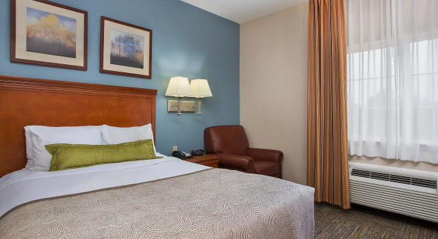 Люкс Candlewood Suites Tuscaloosa by IHG