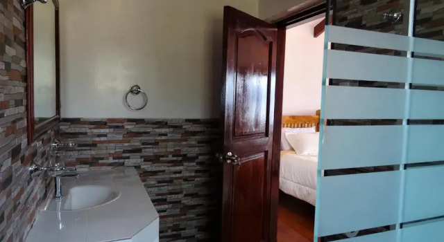 Utasawa, Prenota Hotel Isla del Sol 