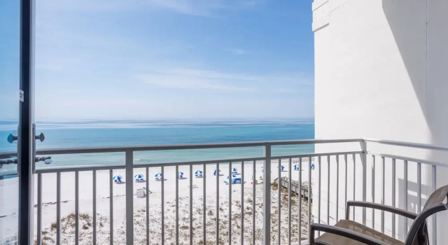 Двухместный номер Standard с балконом и с видом на залив The Pensacola Beach Resort