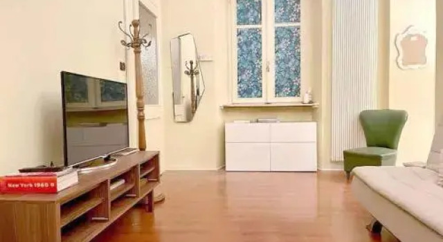 Charming Liberty Flat, Prenota Hotel Stazione Porta Susa Torino, vicino a Stazione metro Bernini