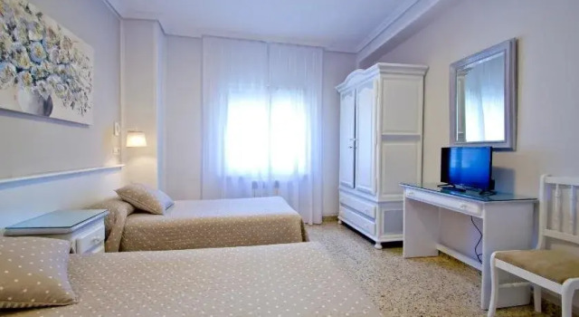Hosteria El Capricho, Buchen Sie Hotel Pielagos Kantabrien