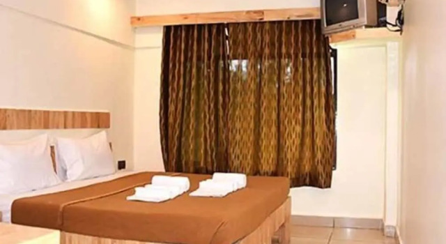 Riverside Inn, Varaa Hotelli Koynanagar 