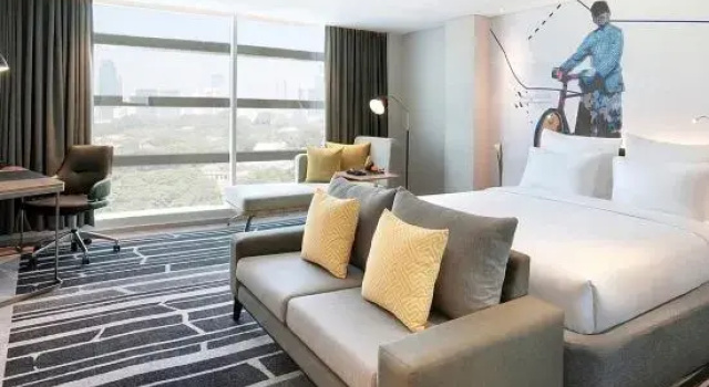 Полулюкс Novotel Jakarta Cikini