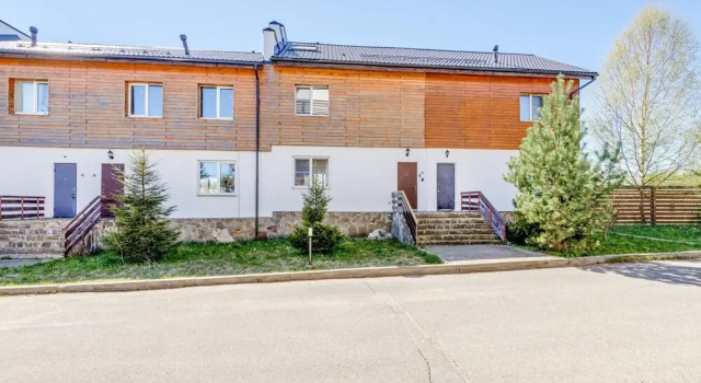 Simply Comfort, Modern Townhome, Sauna