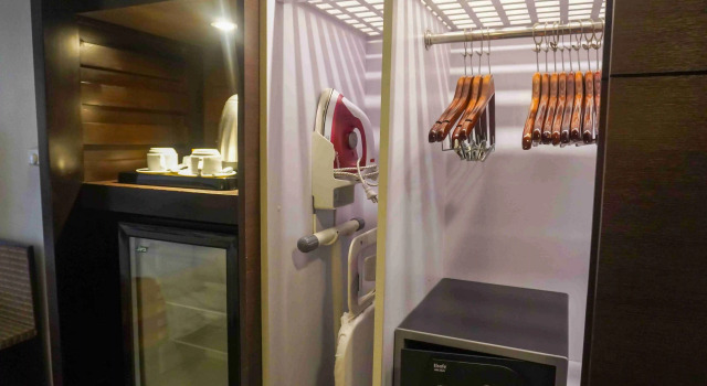 Номер Deluxe Century Park Hotel
