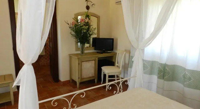 Borgo Alba Barona Turismo Rurale, Book Hotel Golfo Aranci Emerald Coast