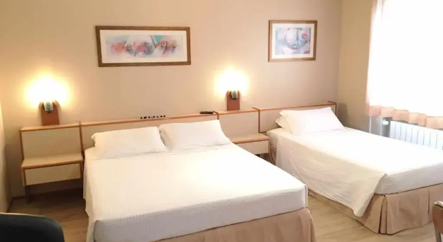 Двухместный номер Standard Cosmos Hotel