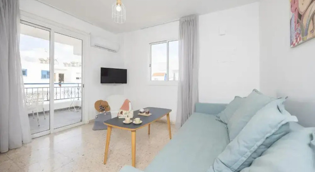 GE Harbour Apartment 24