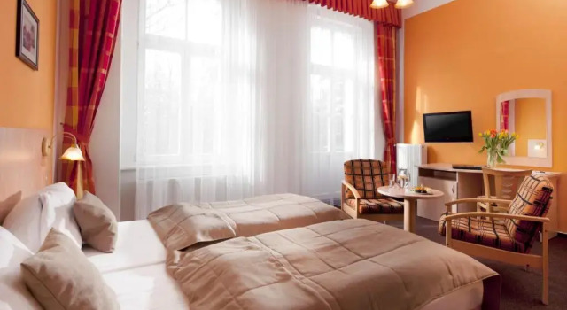 Двухместный номер Comfort Hotel Metropol