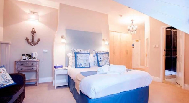 Номер Executive Number 61 Guest House and Tea Room