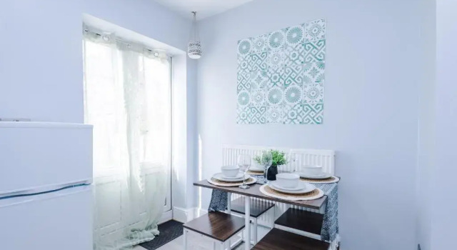 Коттедж ✪ LEISURE/BUSINESS ✪ 3 Bed House /W Parking ✪ WiFi