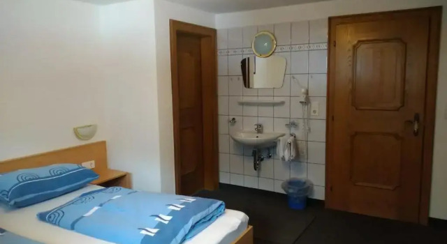Apart Sebastian, Prenota Hotel Hotel a Tirolo con parcheggio, Parcheggio