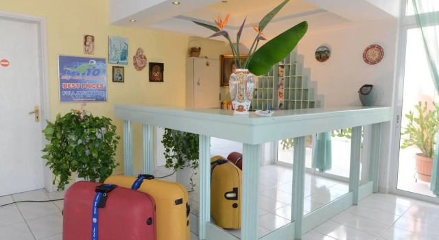 Golden Star Hotel - Adults Only (+16), Prenota Hotel Hotel e alloggi a Tigaki, Hotel