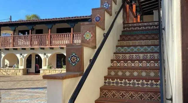 TIDE POOL VILLAS, Забронировать Апарт-отель Бизнес-отели Санта-Барбара, рядом с Santa Barbara Channel, 4* 5*