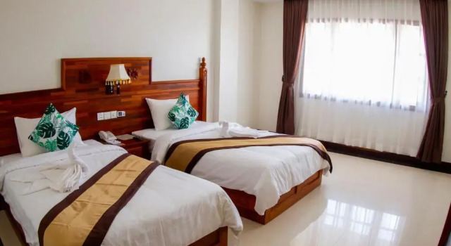 Kampong Thom Palace Hotel, Prenota Hotel Stueng Saen 