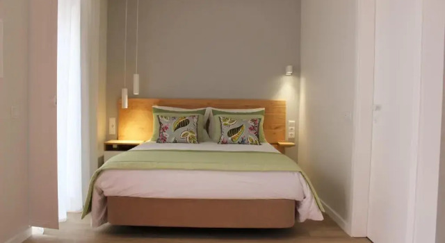 Студия с видом на сад Cardeal Suites & Apartments