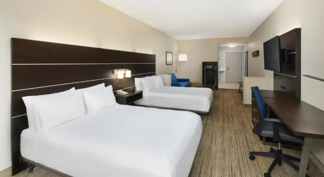 Люкс Deluxe Days Inn by Wyndham Valdosta/Near Valdosta Mall