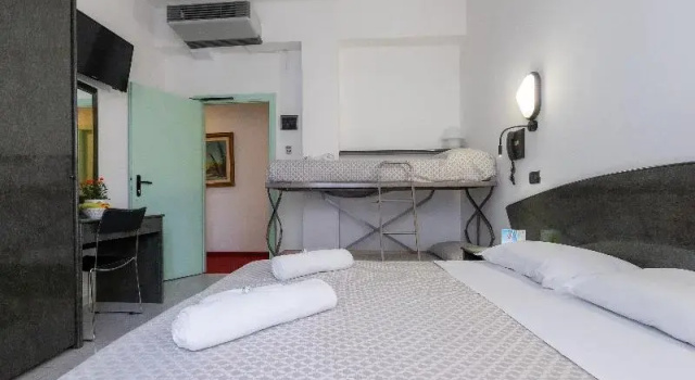 Четырёхместный номер Standard Hotel Nobel