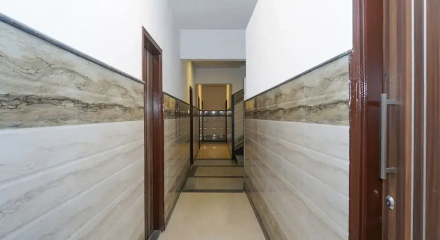 SPOT ON 48336 Vj Inn Nagamalli Thota, Rezerwuj Hotel Hotele w Andhra Pradesh z parkingiem, Parking