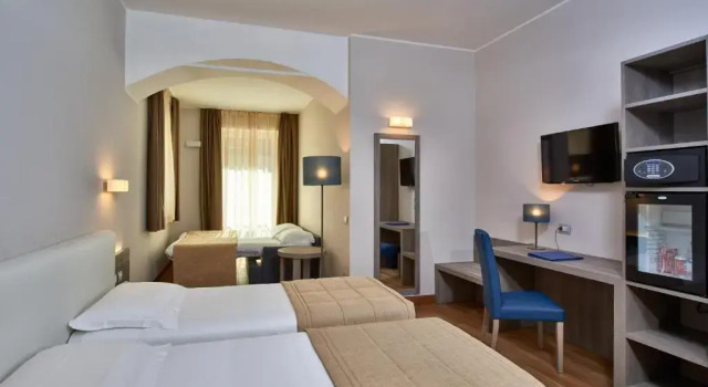 Четырёхместный номер Deluxe Hotel Centrale