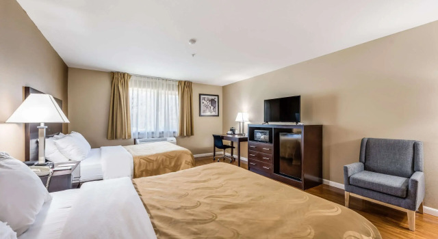 Четырёхместный номер Standard Quality Inn Cle Elum-Ellensburg