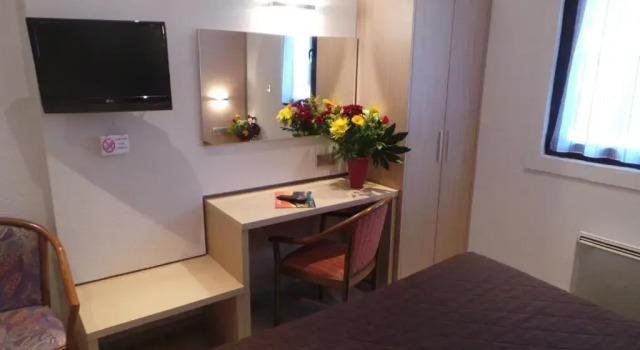 Номер Standard Logis Albhotel Grill