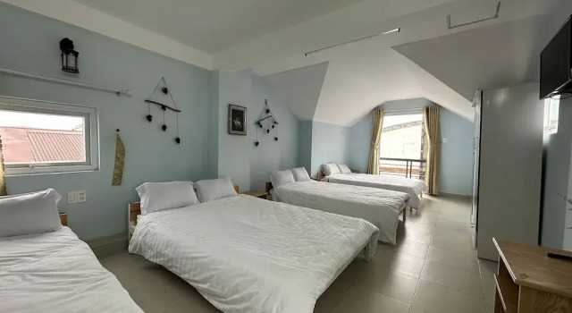 Семейный номер Standard с 4 комнатами OYO 1202 Ruby Motel Da Lat