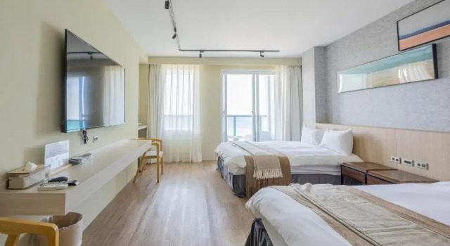 Четырёхместный номер Standard с видом на море Bin Hai Hostel
