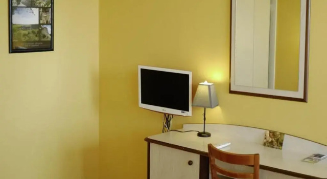Двухместный номер Standard Logis Hôtel Des Sources