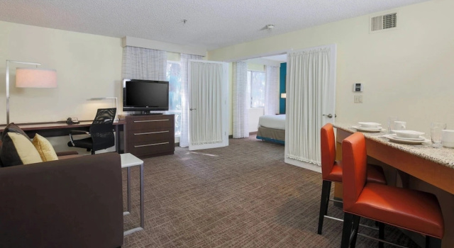 Одноместный люкс с 2 комнатами Residence Inn by Marriott Bakersfield West