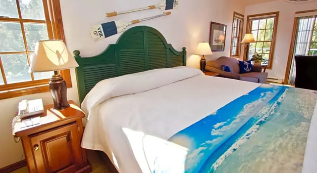 Двухместный номер Standard с балконом Baileys Harbor Yacht Club Resort