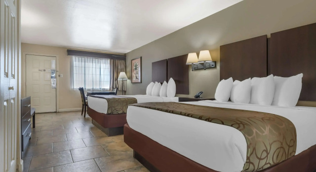 Четырёхместный номер Standard Best Western Padre Island