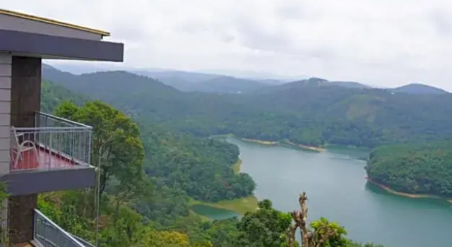 Люкс Ragamaya Resort & Spa Munnar