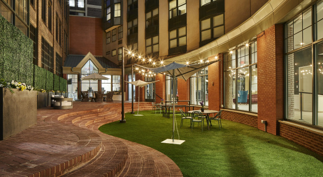 Hotel Indigo Cleveland Downtown by IHG, Забронировать Отель Отели Кливленда 4 звезды, рядом с CityNews, 4*