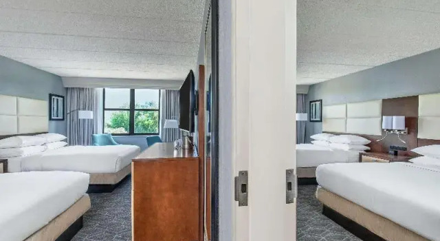 Шестиместный номер Standard DoubleTree by Hilton Columbia